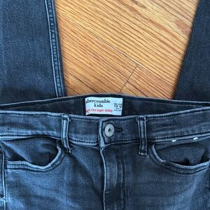 Abercrombie Kids jeans - size 11/ 12 (like new)